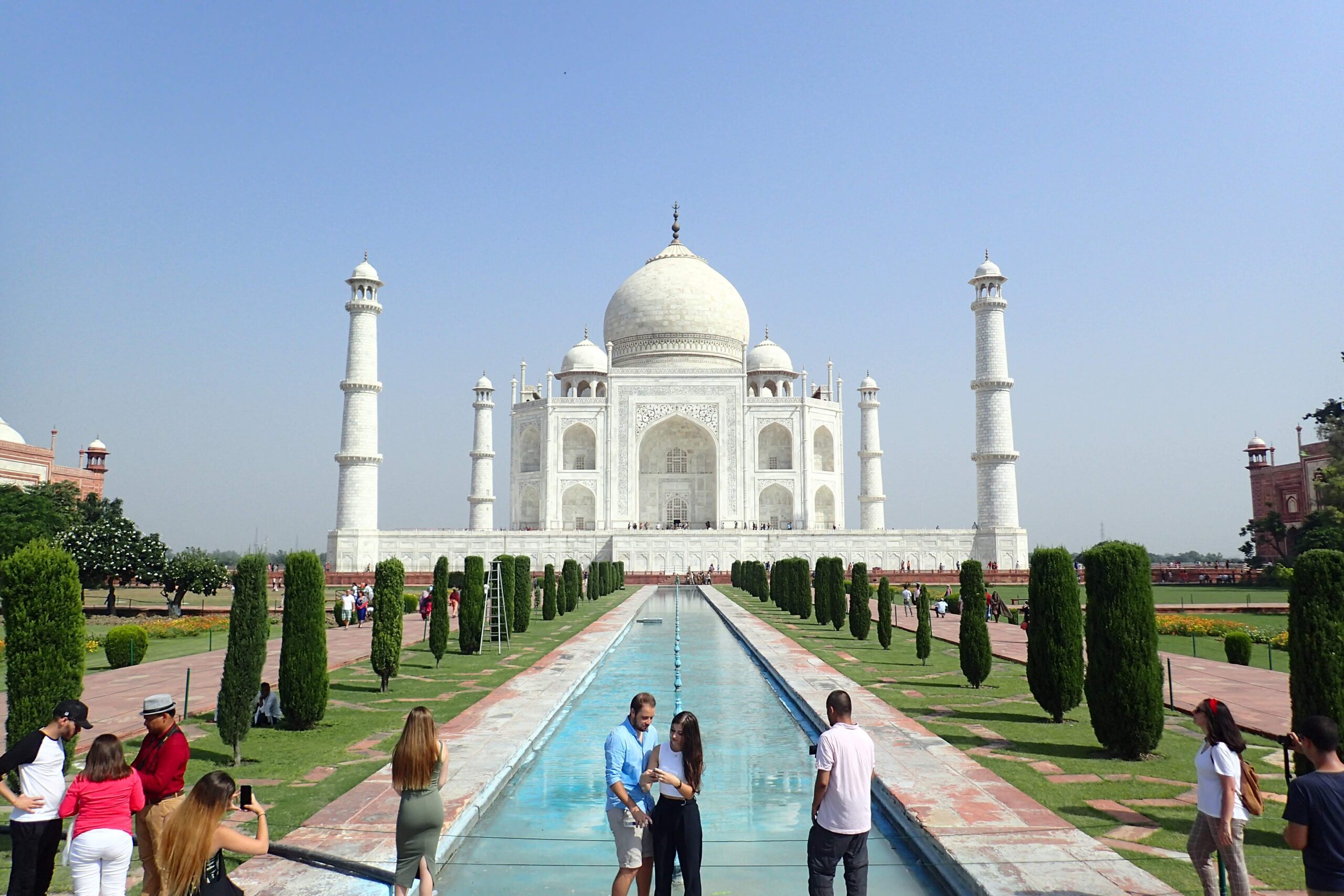 インド